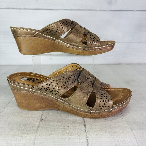 GC Women ODELIA  Bronze Lazer Slip On Wedge Lightweight  Sandals Shoes Size 8.5 - Picture 2 of 16